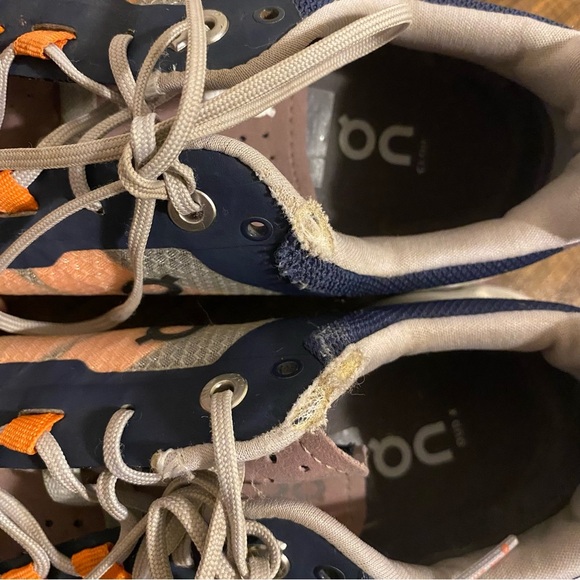 OnCloud Navy Blue and Orange Running Shoes size 7.5 - Picture 5 of 8